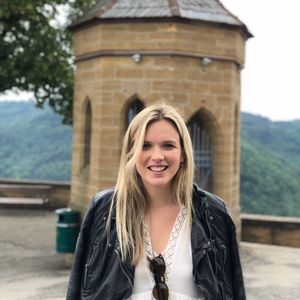 Meet your Posher, Emma